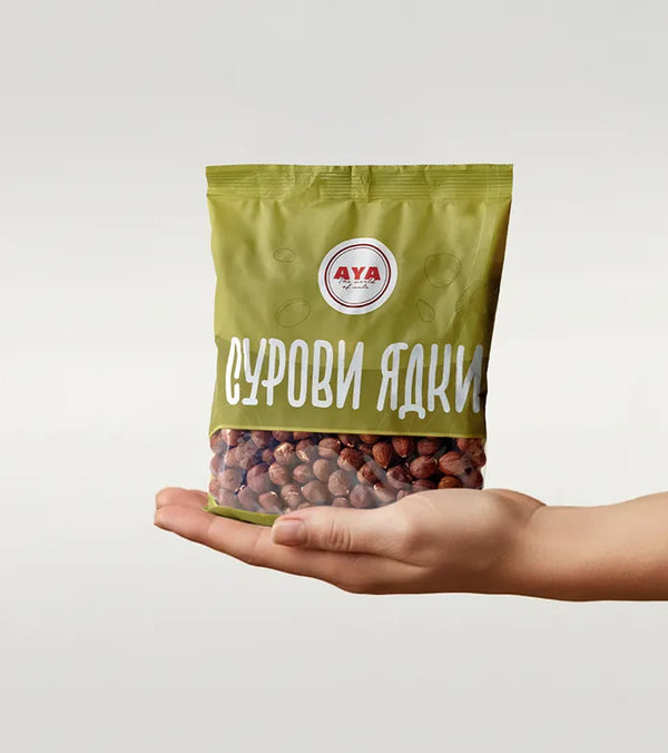 Лешник суров